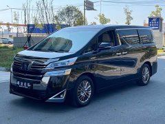 Toyota Vellfire Crown Hybrid 2.5L HV Luxury Edition - фото 1