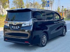 Toyota Vellfire Crown Hybrid 2.5L HV Luxury Edition - фото 4