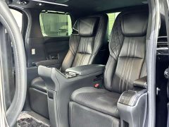 Lexus LM 300h Four-Seat Royal Edition - ფოტო 15