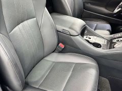 Lexus LM 300h Four-Seat Royal Edition - ფოტო 16