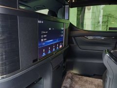 Lexus LM 300h Four-Seat Royal Edition - ფოტო 9