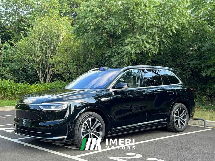 AITO M7 Extended Range Ultra AWD 5-Seater with 192-Channel LiDAR