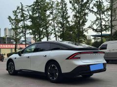 Xpeng P7 Long Range Max - ფოტო 9