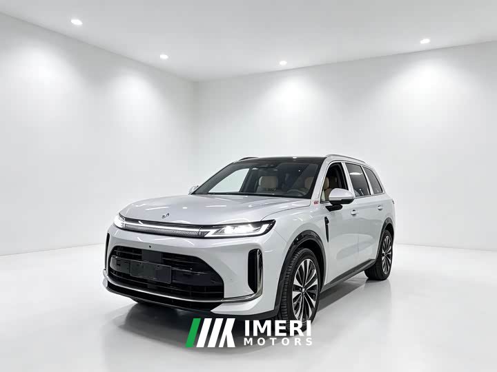 Wuling Huajing S 235km AWDDeluxe - ავტომობილი ჩინეთიდან