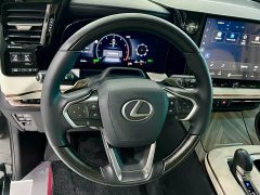 Lexus LM 500h Six-Seat Premium Edition - ფოტო 15