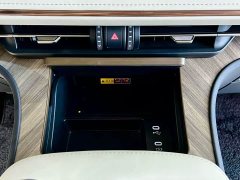 Lexus LM 500h Six-Seat Premium Edition - ფოტო 17