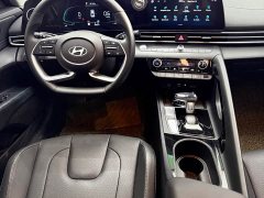 Hyundai Elantra 1.5L CVT Luxury - photo 12