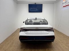Hyundai Elantra 1.5L CVT Luxury - photo 5