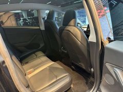Tesla Model Y Long Range All-Wheel Drive - ფოტო 11