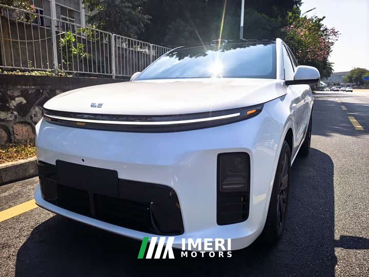 Li Auto L6 Ultra - автомобиль из Китая