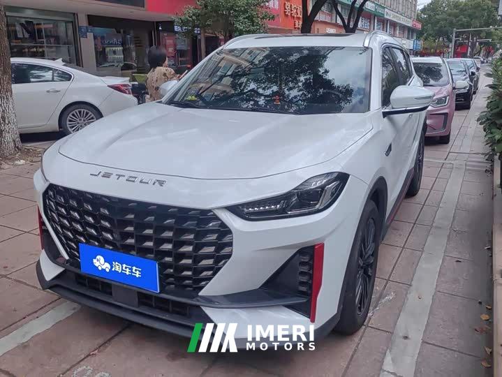 Jetour X70 PLUS 1.5T Smart Edition 5-seater