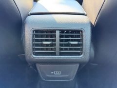 Volkswagen Jetta VS7 280TSI Automatic Glory Edition - ფოტო 17