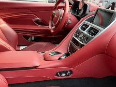 Aston Martin DB11 4.0T V8 Coupe - photo 2