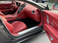 Aston Martin DB11 4.0T V8 Coupe - photo 3