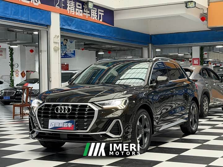 Audi Q3 35 TFSI Fashion Dynamic - car from China