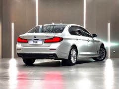 BMW 5 Series Facelift 525Li M Sport Package - photo 4