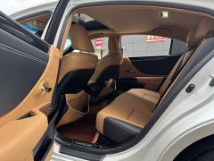 Lexus ES 200 Excellence Edition - фото 6