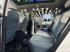Volkswagen Touareg 300TSI FWD Lunar Premium Edition - photo 8