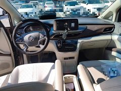 Buick GL8 Land Business Class Smart Edition - ფოტო 10