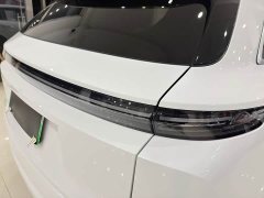 Li Auto L7 Pro - ფოტო 16
