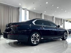 BMW 7 Series 735Li Luxury Package - ფოტო 4