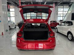 Volkswagen Polo Plus 1.5L Automatic Panoramic Sunroof Comfort Edition - фото 15