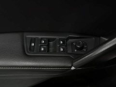 Volkswagen Tiguan L 330TSI Automatic FWD R-Line Comfort Edition - photo 9