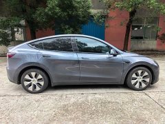 Tesla Model Y Long Range All-Wheel Drive - ფოტო 15