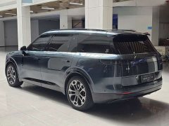 Lynk & Co 900 2.0T Ultra 6-Seater - ფოტო 13