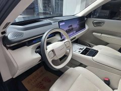 Lynk & Co 900 2.0T Ultra 6-Seater - ფოტო 4