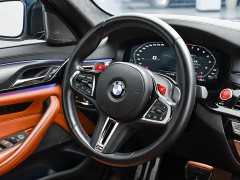 BMW M5 - ფოტო 7