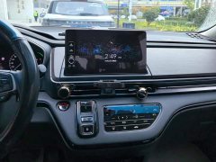 Honda Odyssey 2.0L e:HEV Sharp Premium Edition - фото 13