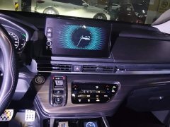 Honda Elysion 2.0L e:HEV Luxury Prestige Edition - ფოტო 13