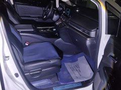 Honda Elysion 2.0L e:HEV Luxury Prestige Edition - ფოტო 8