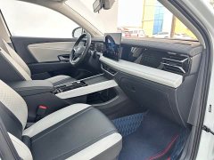 Volkswagen Jetta VS8 280TSI Automatic Premium Edition - ფოტო 15