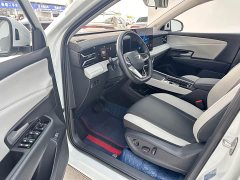Volkswagen Jetta VS8 280TSI Automatic Premium Edition - ფოტო 4
