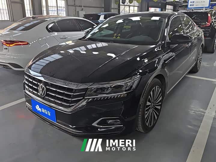 Volkswagen Passat Facelift 330TSI Luxury National VI - car from China