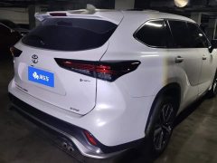 Toyota Crown Venza 2.5L HEV AWD Luxury - фото 3