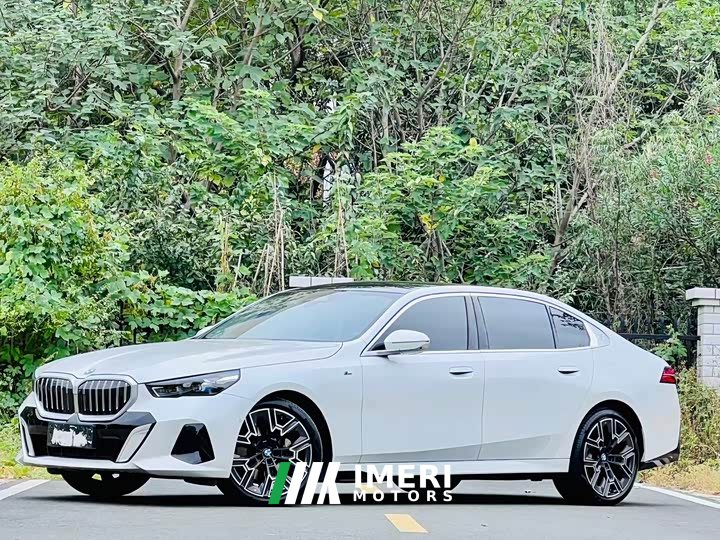 BMW 5 Series 530Li Luxury M Sport Package