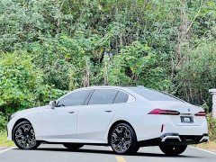BMW 5 Series 530Li Luxury M Sport Package - photo 4