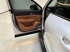 Li Auto ONE Extended Range 6-Seater - ფოტო 10