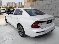 Volvo S60 B4 Zhiyuan Luxury Edition - фото 3