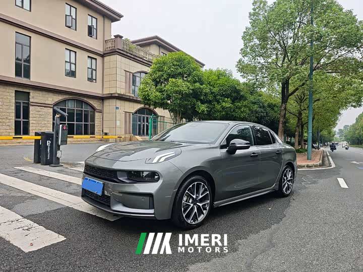 Lynk & Co 03 1.5T DCT Jìn Champion Edition