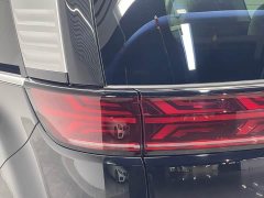 Denza D9 DM-i 980 Four-Wheel Drive Premium - ფოტო 20