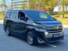Toyota Vellfire Crown Hybrid 2.5L HV Luxury Edition - ფოტო 3