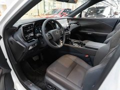 Lexus RX 350h AWD Premium Edition - ფოტო 9