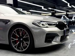 BMW M5 - ფოტო 4