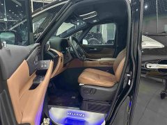 Toyota Vellfire Crown Hybrid 2.5L Executive Premier Edition - photo 11