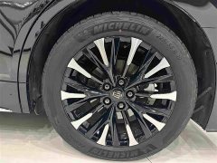 Toyota Vellfire Crown Hybrid 2.5L Executive Premier Edition - photo 15