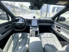 NIO ES8 100kWh 6-Seat Edition - ფოტო 11